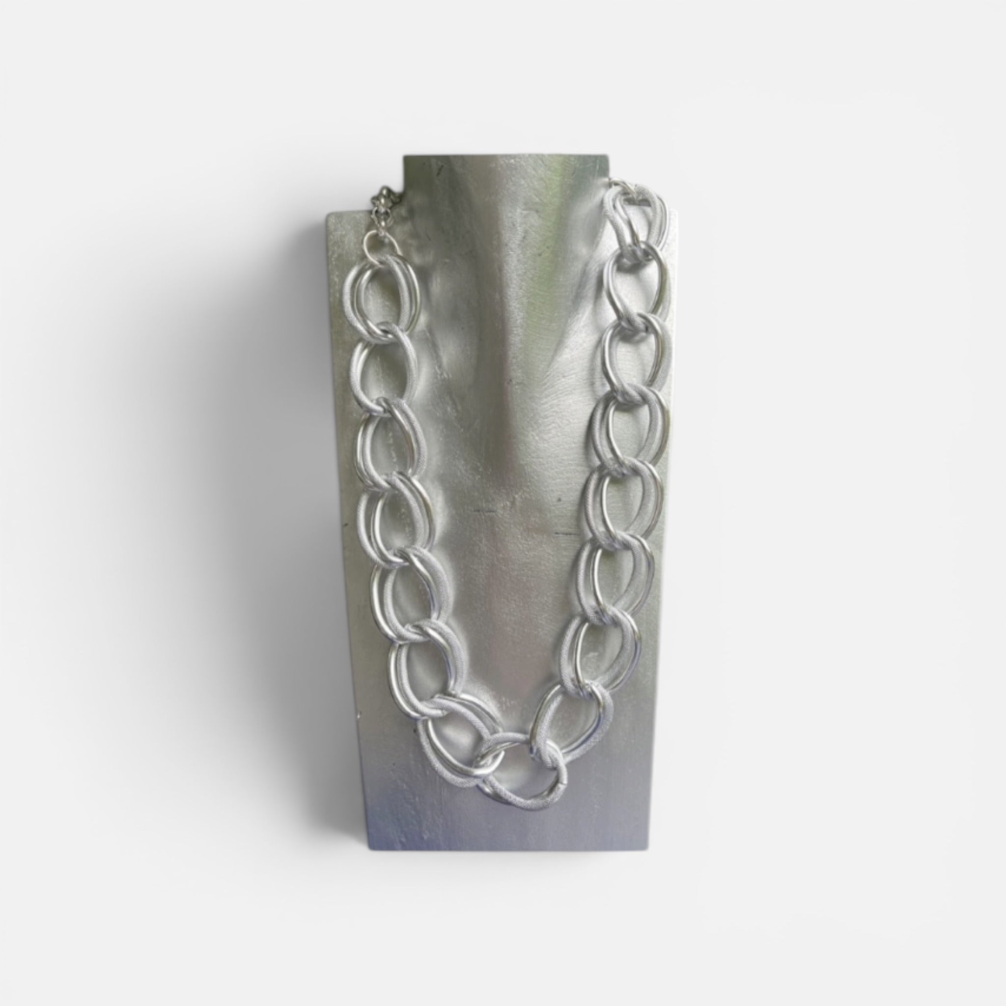 Donatella - Goldene Aluminium Halskette