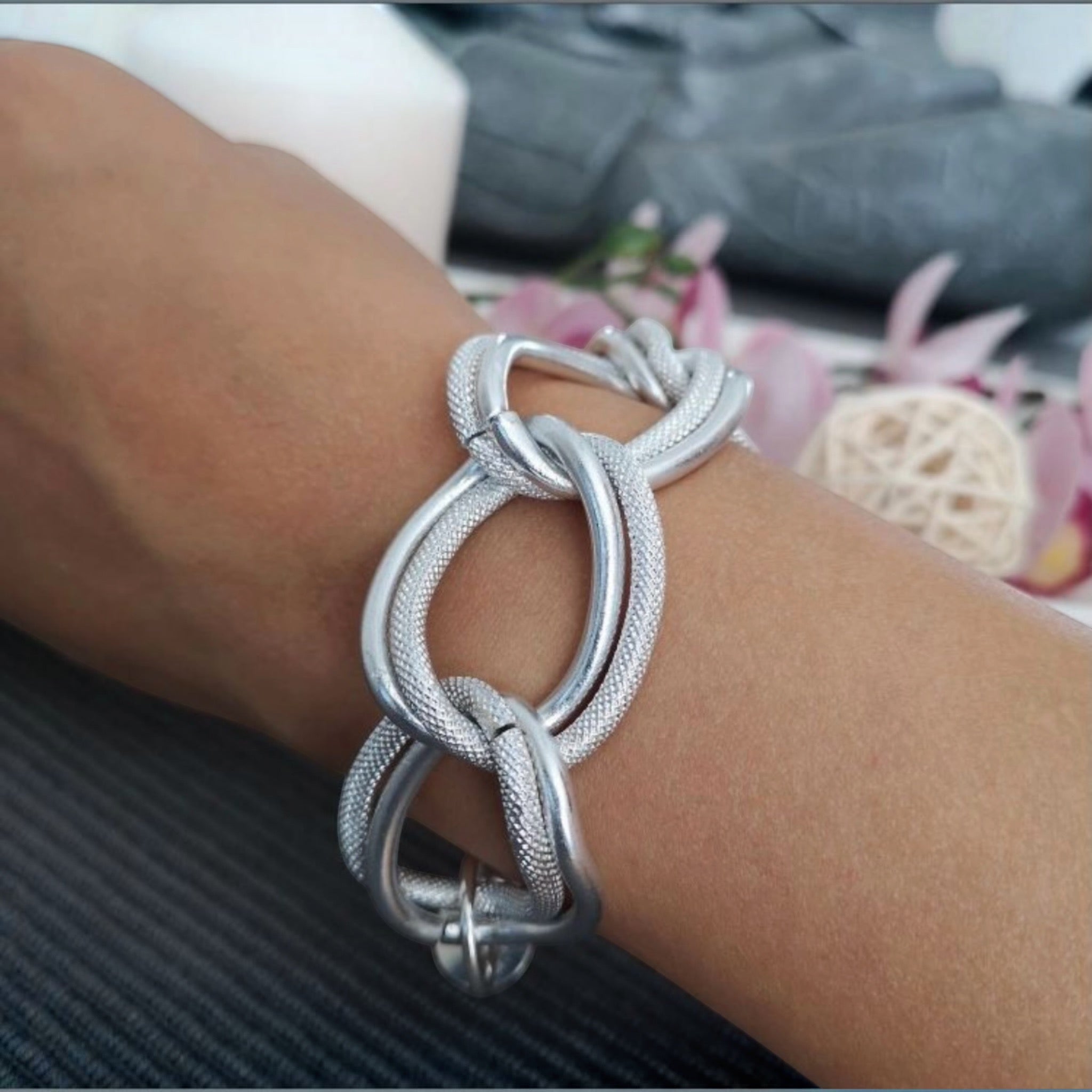 Donatella - Silbernes Aluminium Armband