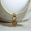 Sternzeichen Perlenkette mit persönlichem Birth Charms